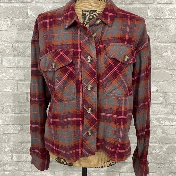 Maurices Berry Plaid Button Down Long Sleeve Cropped Flannel Shacket - Picture 2 of 6